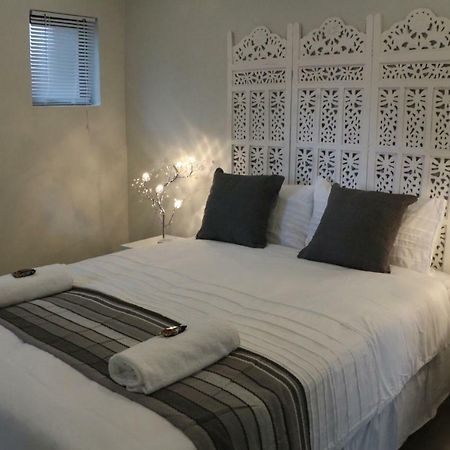 Millennium Body Guards Guesthouse Hartbeespoort Eksteriør billede